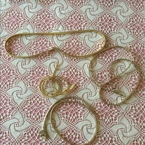 Belts 4 Retro Stretchy Goldtone